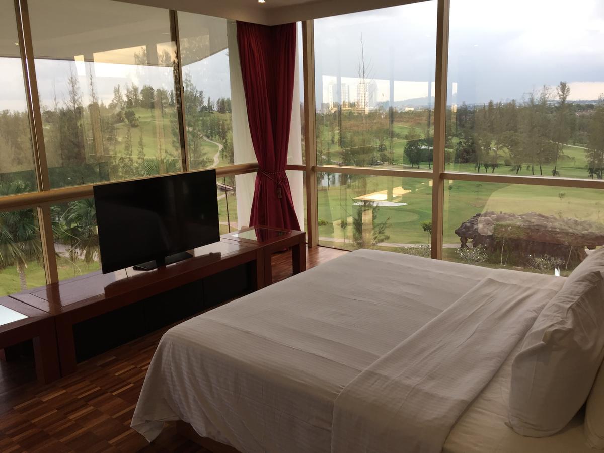 Austin Heights Golf & Hotel Resort Τζόχορ Μπάχρου Εξωτερικό φωτογραφία